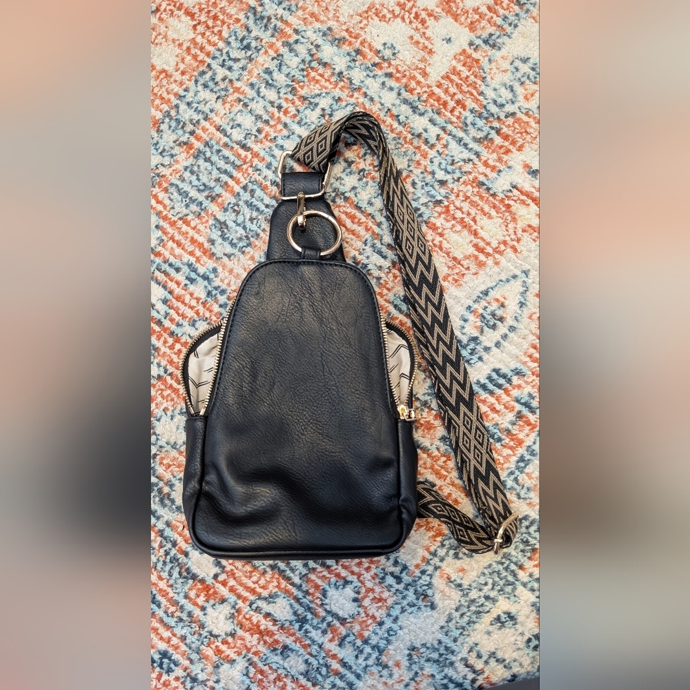 Moda Luxe Leather Crossbody Sling Bag